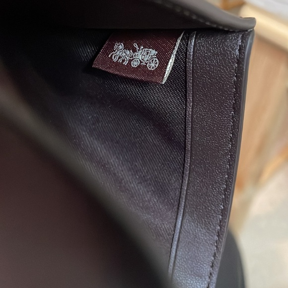 Coach Snap Wallet with Signature Canvas Interior in Silver/Iris NWT - Picture 2 of 14